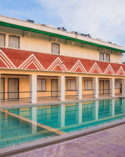 best-hotel-in-bikaner-swimming-pool